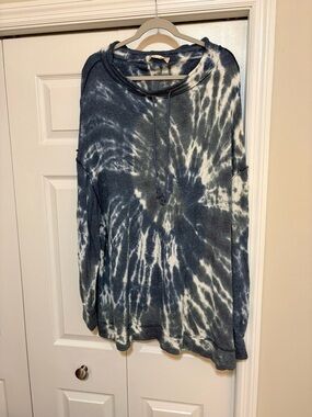 Free People Navy and White Tie-Dye Tunic Top